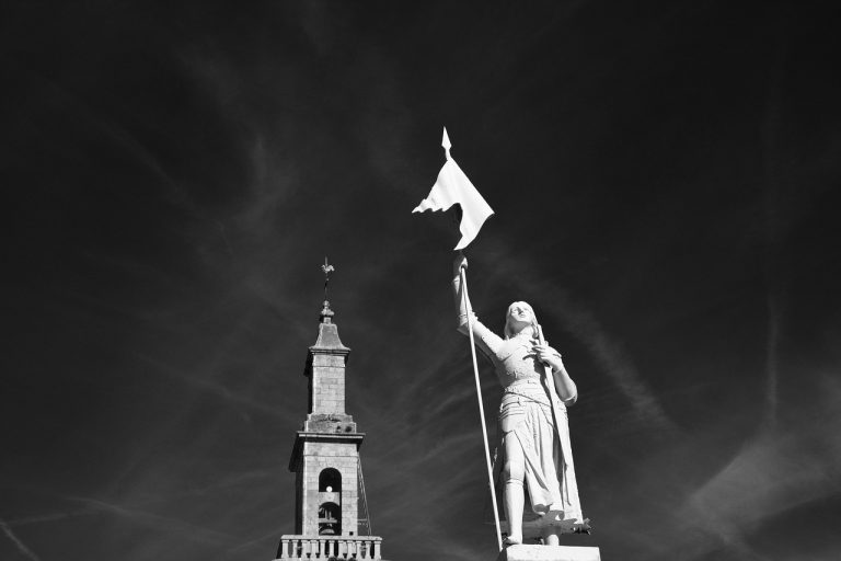 statue of joan of arc, photo black white warrior, 1412-1431-2831998.jpg